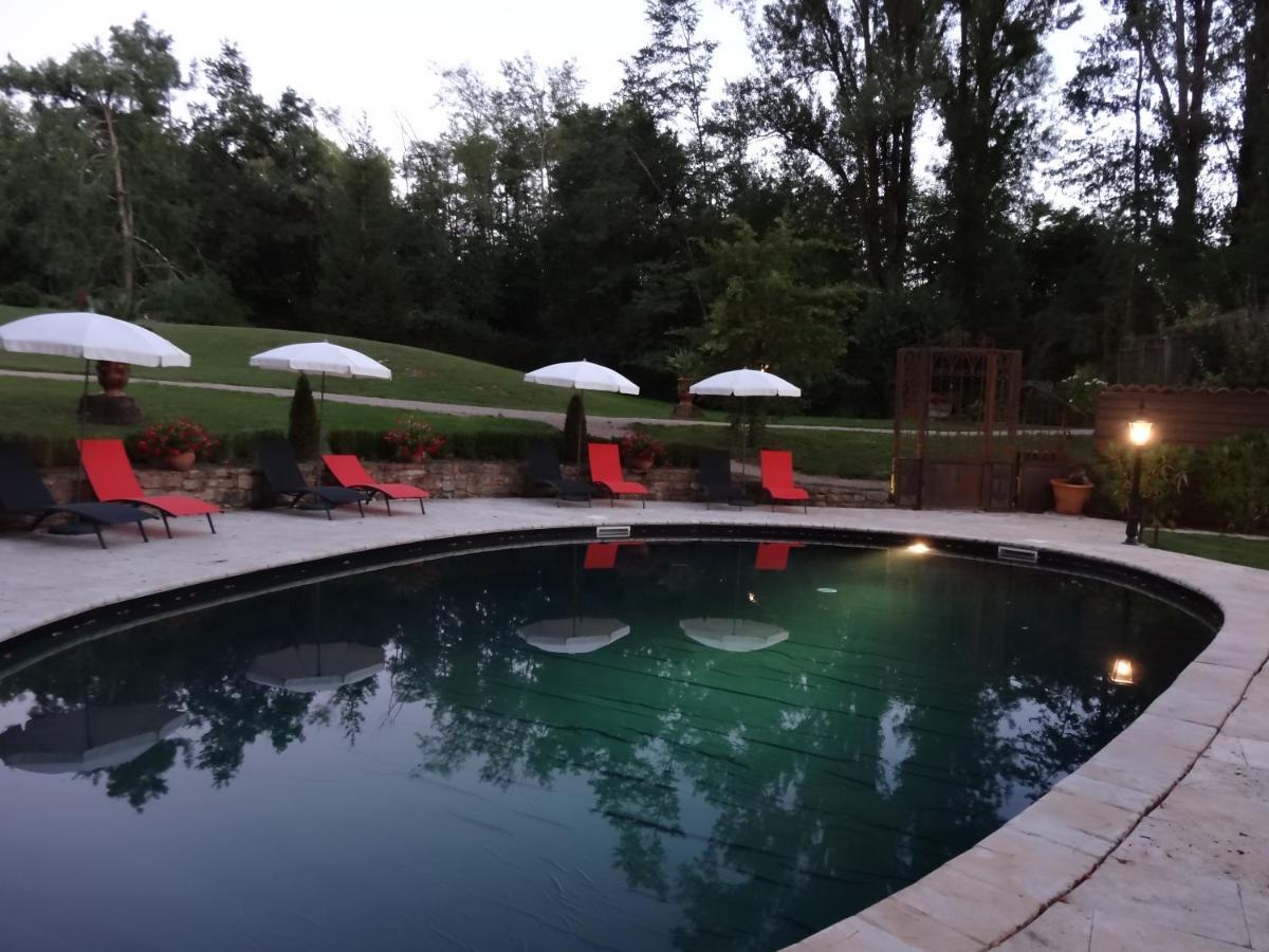 Hostellerie Restaurant Les Gorges De L'Aveyron ブルニケル エクステリア 写真