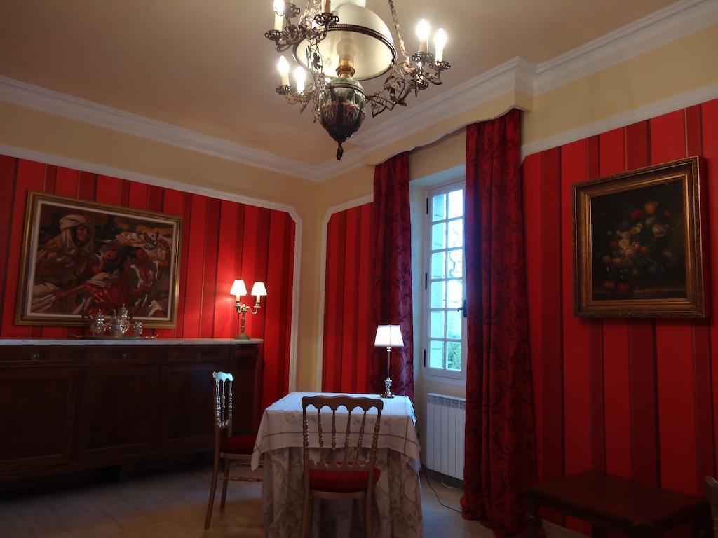 Hostellerie Restaurant Les Gorges De L'Aveyron ブルニケル エクステリア 写真