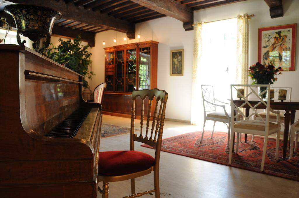 Hostellerie Restaurant Les Gorges De L'Aveyron ブルニケル エクステリア 写真