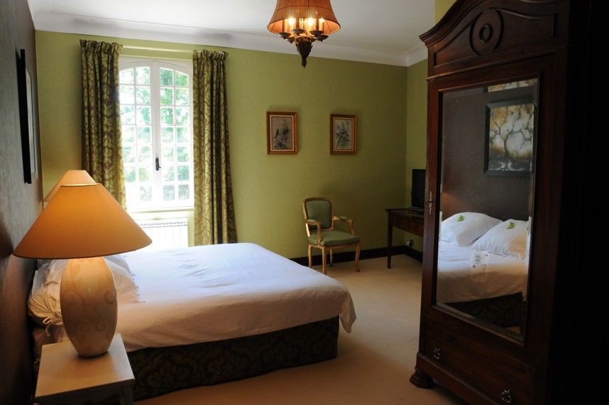 Hostellerie Restaurant Les Gorges De L'Aveyron ブルニケル エクステリア 写真